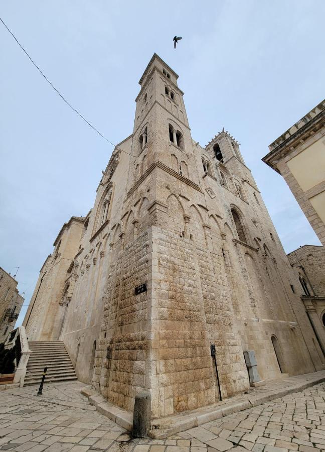 Giovinazzo Historic Apulia Old Town Stone House With Private Patio Apartment Bagian luar foto